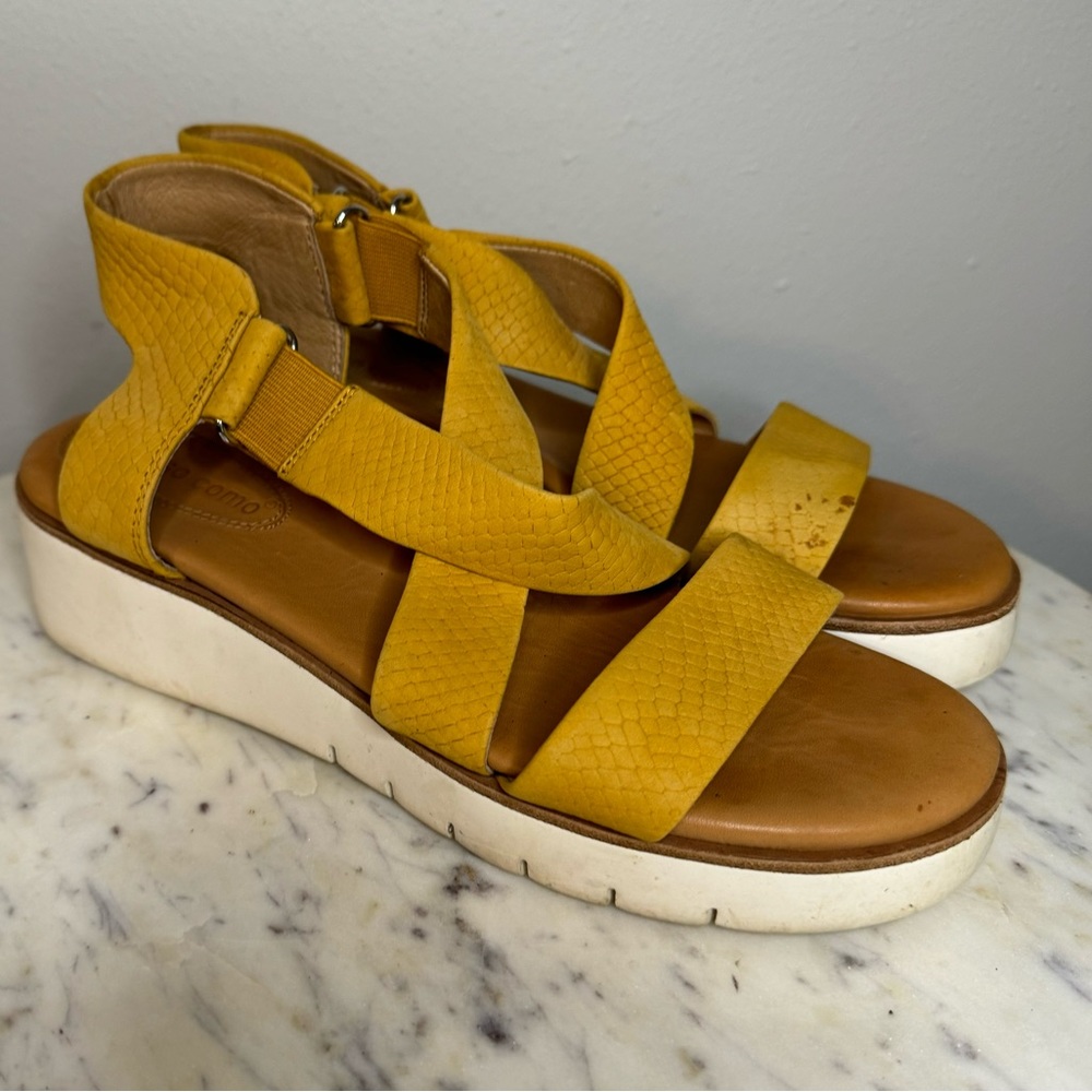 Corso Como Sandals Size 7.5M yellow Leather shoes